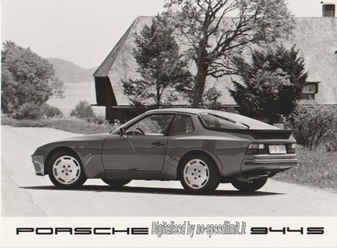 Porsche_Werkfoto_1987 944 S